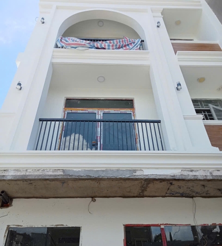 Ngôi Nhà Hiện Đại Với Nét Cổ Điển Nhẹ Nhàng